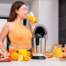 Carica l'immagine nel visualizzatore di Gallery, Spremiagrumi Elettrico Xqueeze Bullet Pro